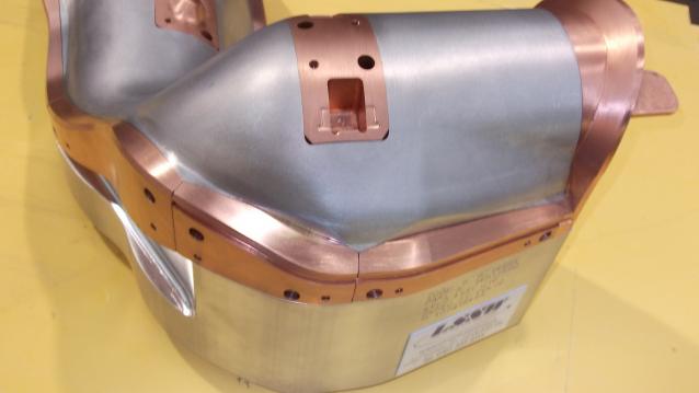 Copper edged insulation blanket fixture